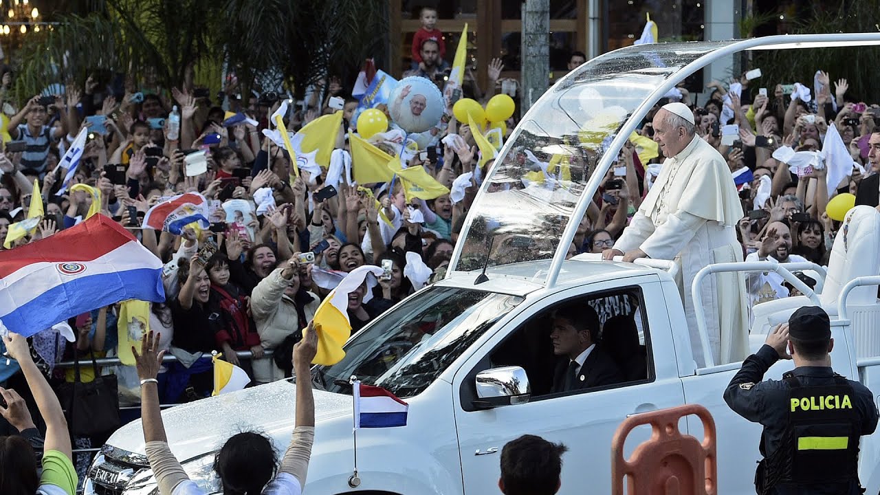 Papa Francisco felicitó a Paraguay por avances democráticos