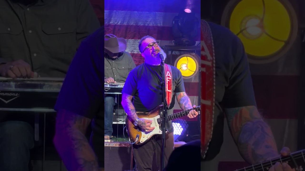 Aaron Lewis  live 2/13/26 . 4 new songs and a lil  shocker he lets everyone in on.