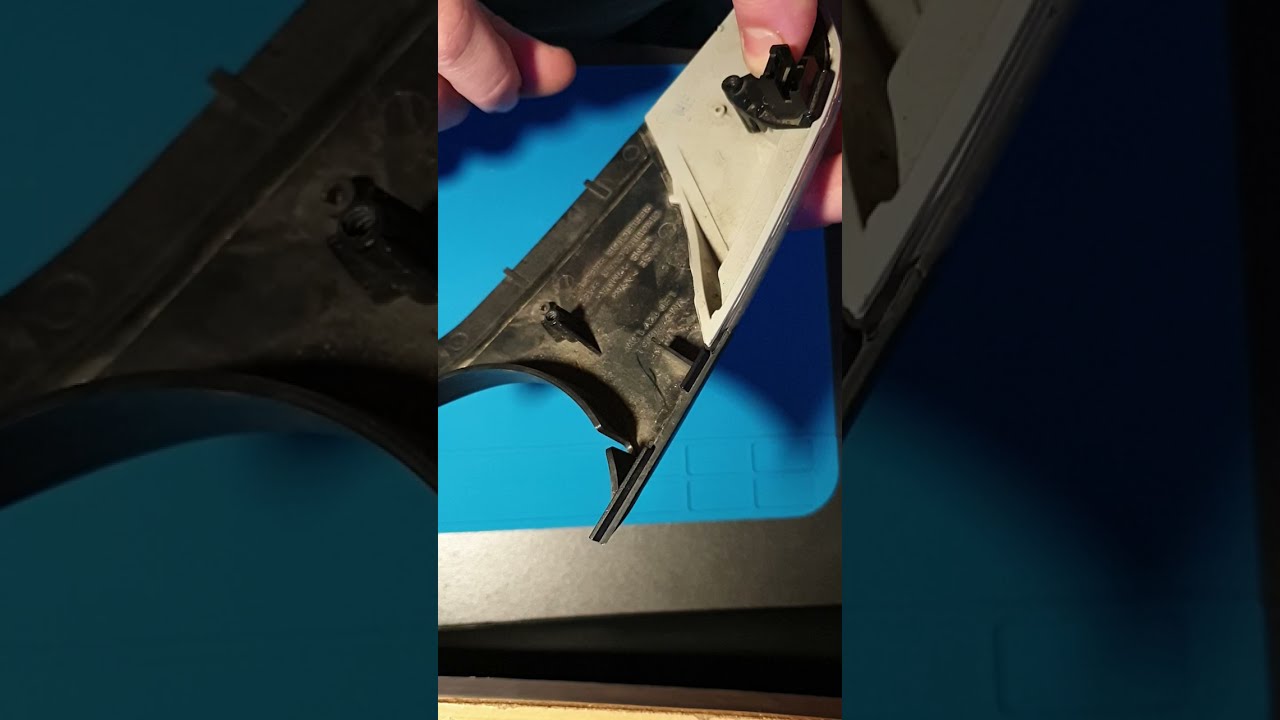 Не працює підігрів дзеркала і поворот, Skods Octavia A5 2006.  Перевірка мультимертром! 6.03 2025р