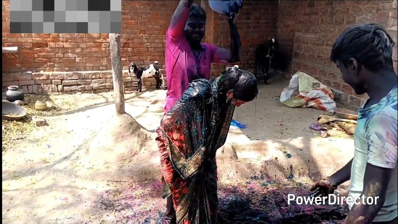 Nahin nahin bhabhi नई-नई shaadi Holi putai video #trending #viralvideo #happyholi #holi #youtube 