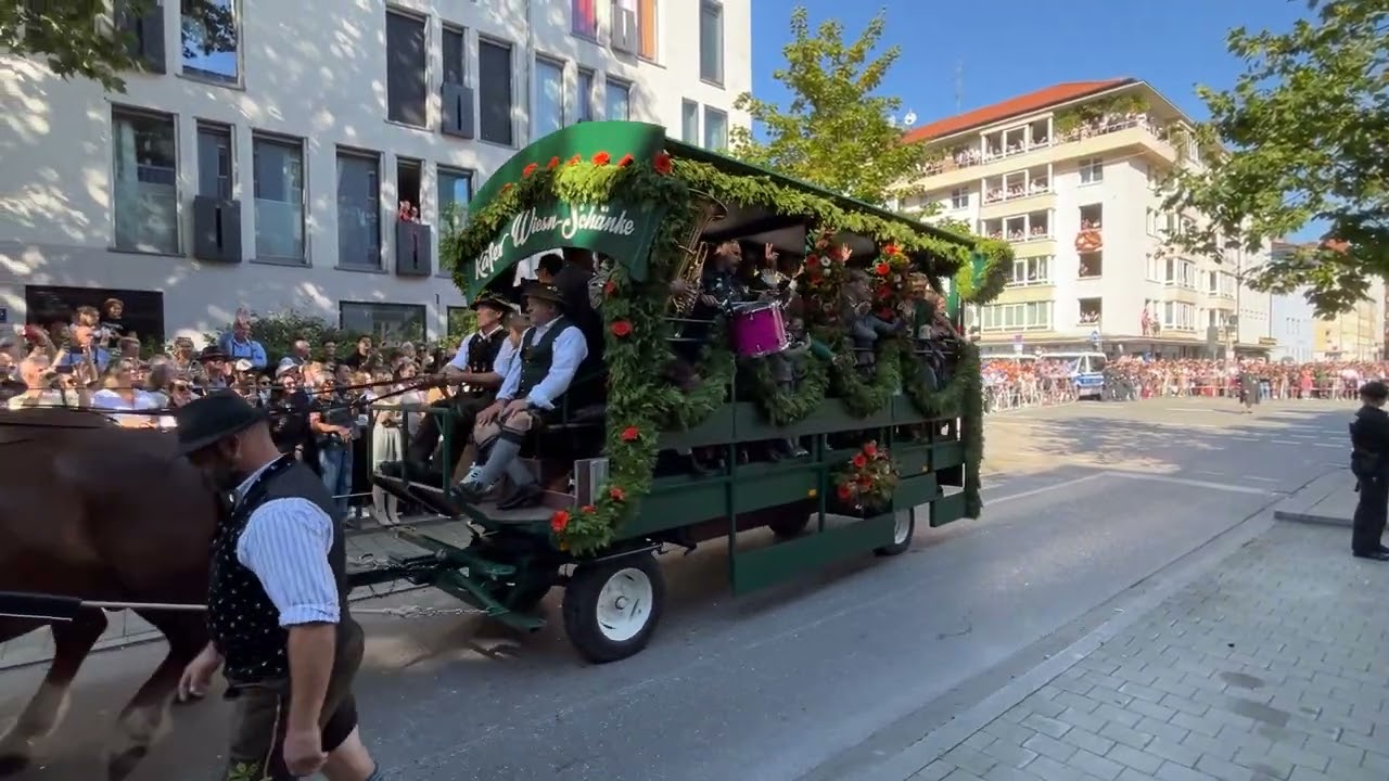 Parade of Brewers and Landowners Oktoberfest 2024 | Traditional Procession in Munich