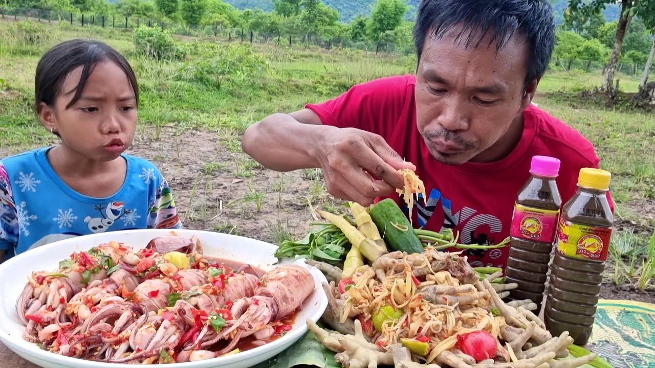 ຍຳມຶກຕຳຕີນໄກ່ ยำปลาหมึกราดแจ่ว ส้มตำตีนไก่ น้ำปลาร้า ภาทอง -  ບົວໄລ,บัวไล