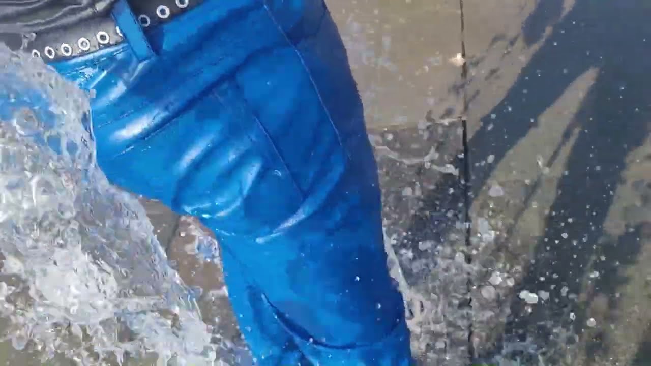 Spazieren & nass in Lederhose - wet walk in Leather Pants