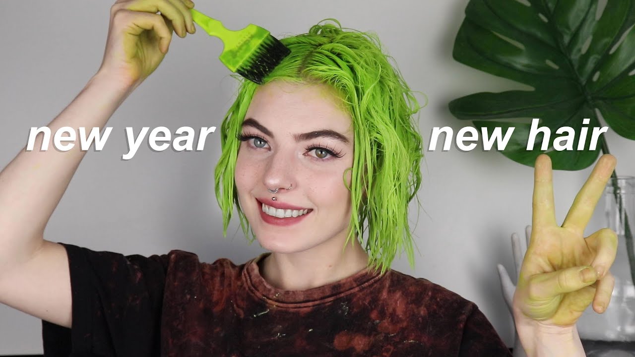 i'm dyeing my hair BRIGHT green