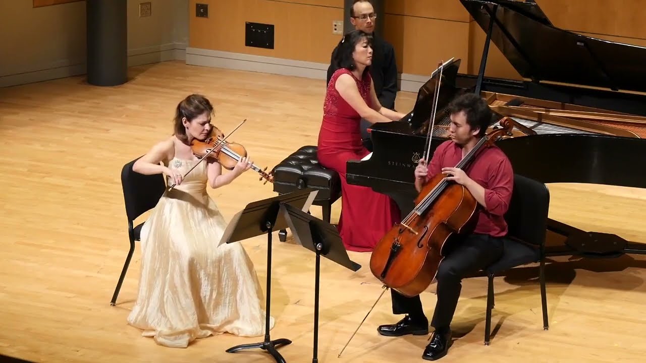 Jennifer Higdon - Piano Trio, I (Pale Yellow)