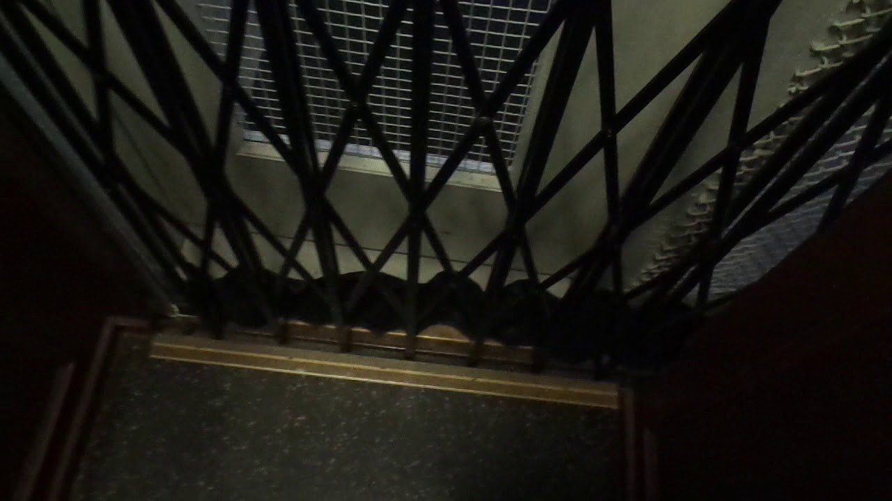 Old 1922 KONE (mb Espoon Hissi 2017) Traction Elevator @ Arkadiankatu 20C, Helsinki, Finland