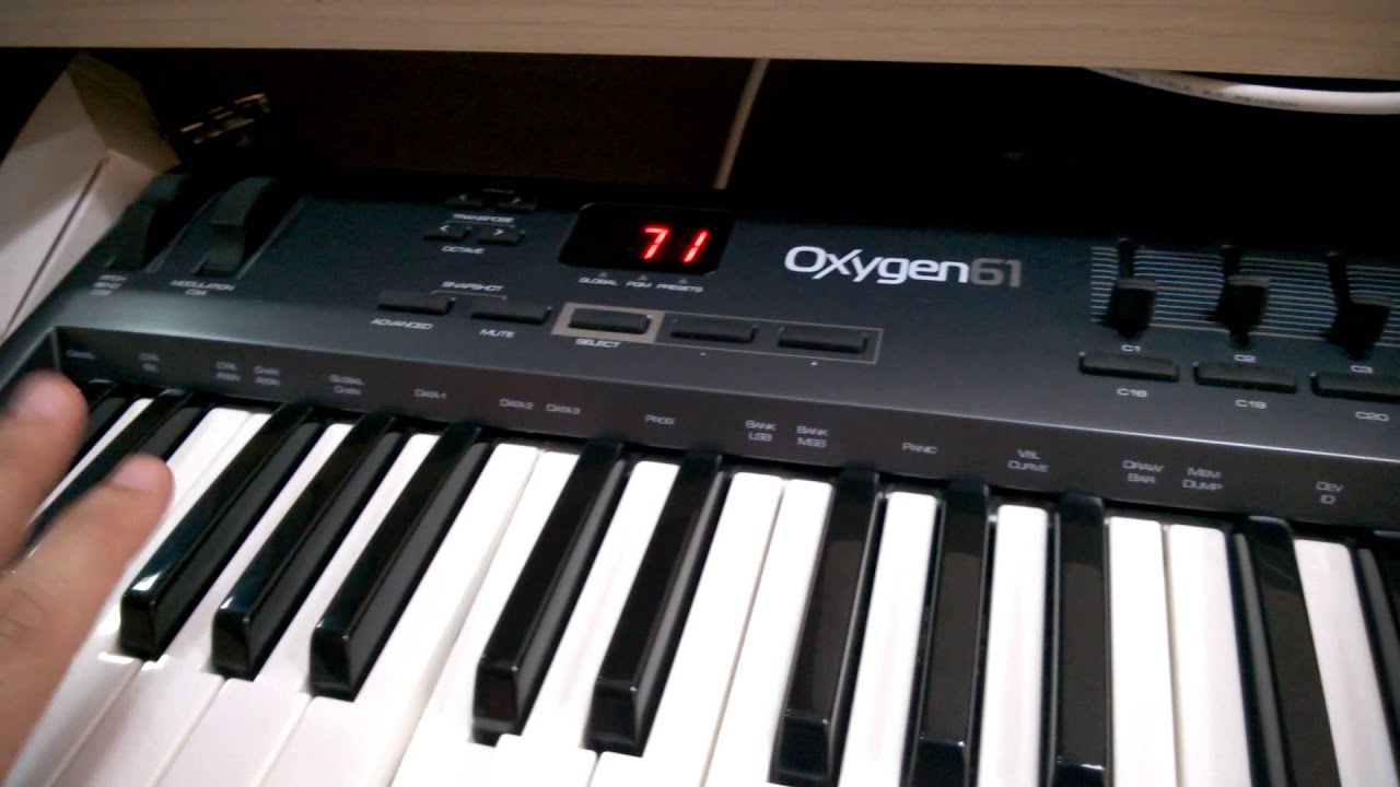 Teclado Controlador Oxygen 61 - M-Audio