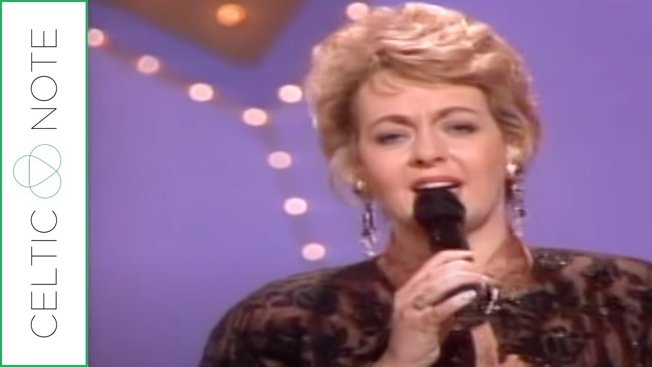 Sandy Kelly feat. The Jordanaires - I Fall To Pieces (Live)