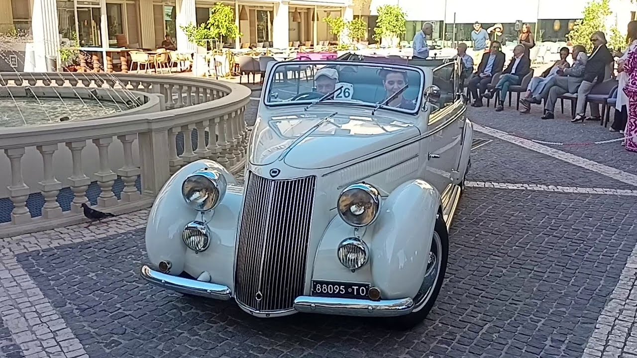CONCORSO D' ELEGANZA PER AUTOMOBILI D' EPOCA  A CAGLIARI.