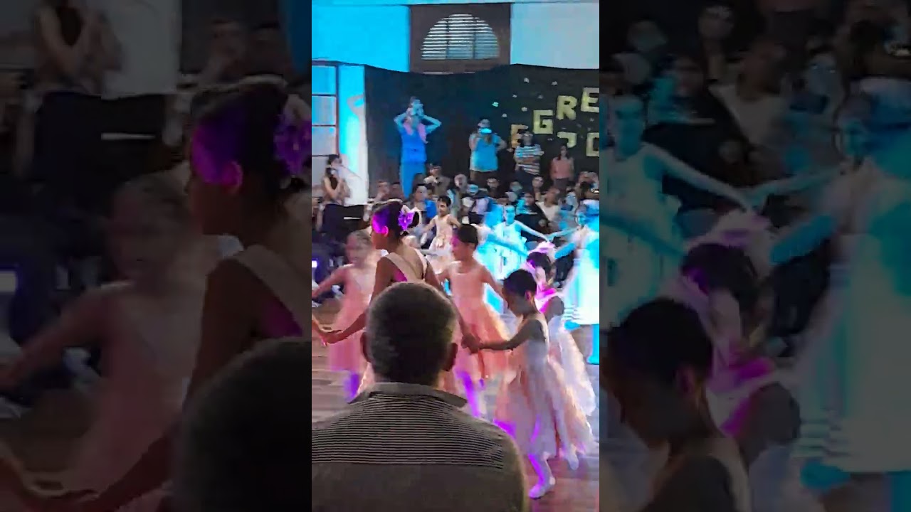Baile danza clasica mi muestra anual  con mis compañeras y profe