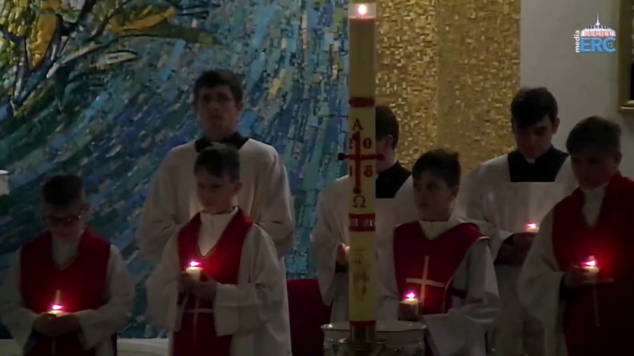 Iași (catedrală): Liturghia din Noaptea Învierii (31 martie 2018)
