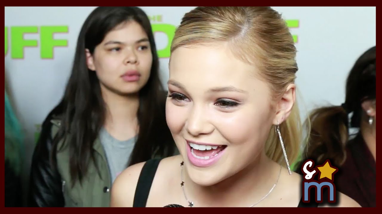 Olivia Holt Shares Dating Advice & Talks Bad Pick Up Lines
