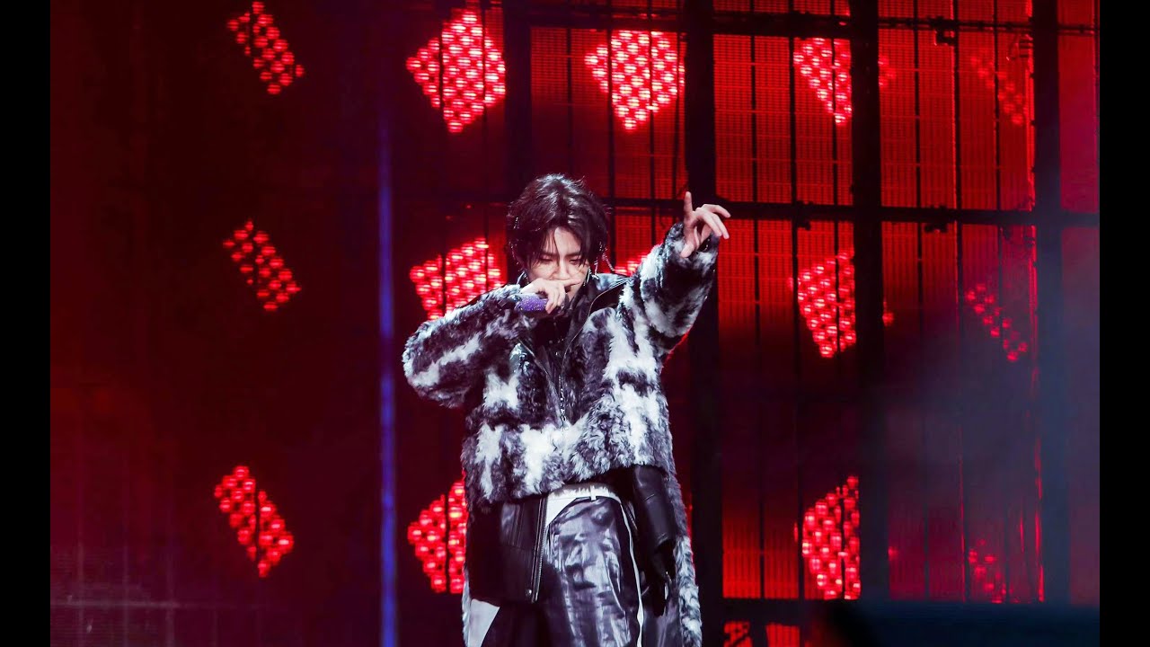 [LIVE HD] Lil Ghost (XiaoGui - Wang Linkai) performance at Huya Boom Night 2022