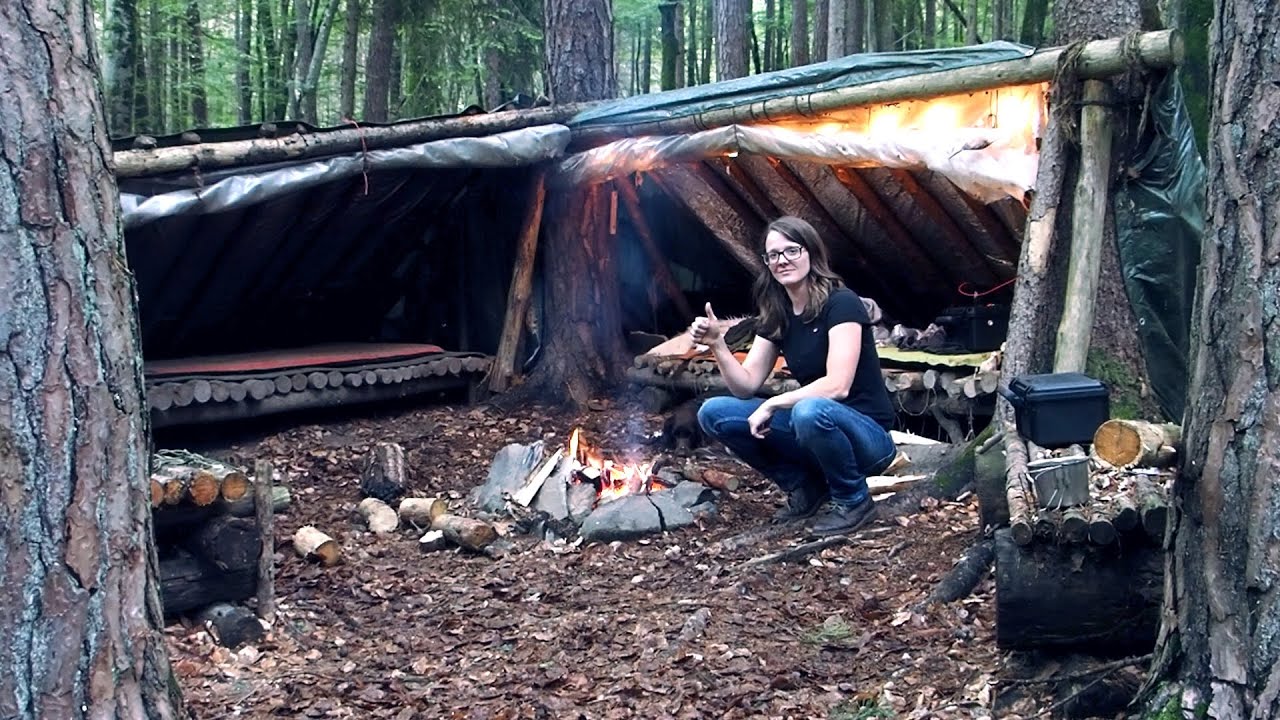 Building A Secret Camp in the Woods