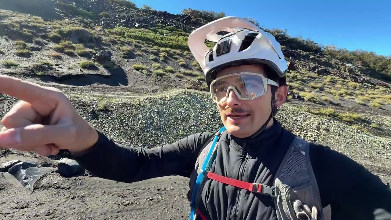 Primeros entrenamientos de los pilotos en el Campeonato Mundial de descenso Master