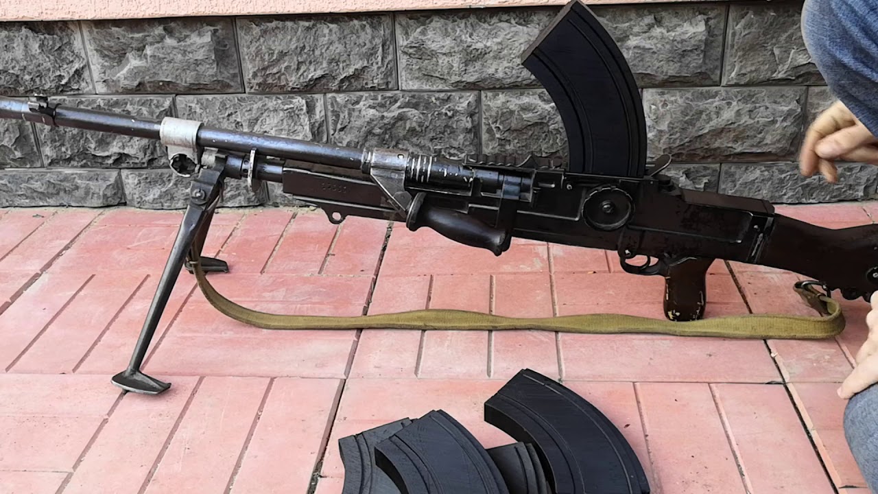 Airsoft Bren reloading
