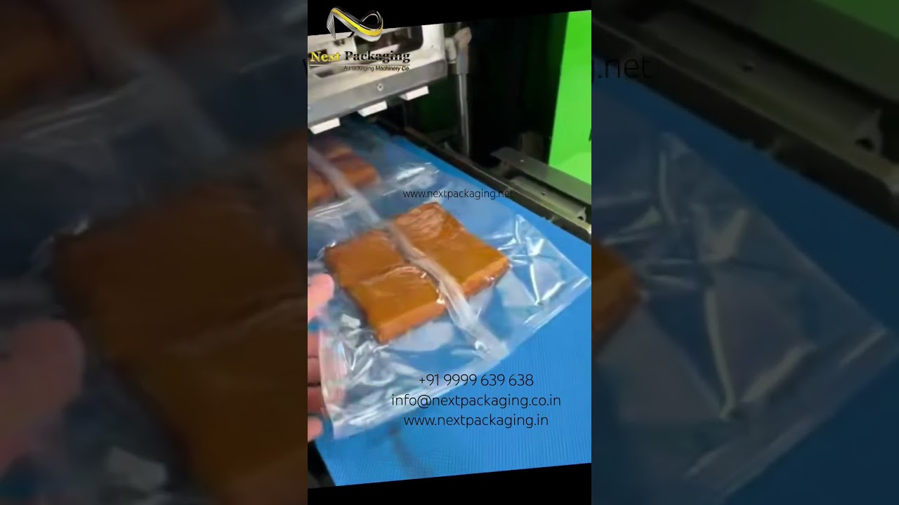 Flow wrap pouch packing machine with vacuum packing system to increase shelf life