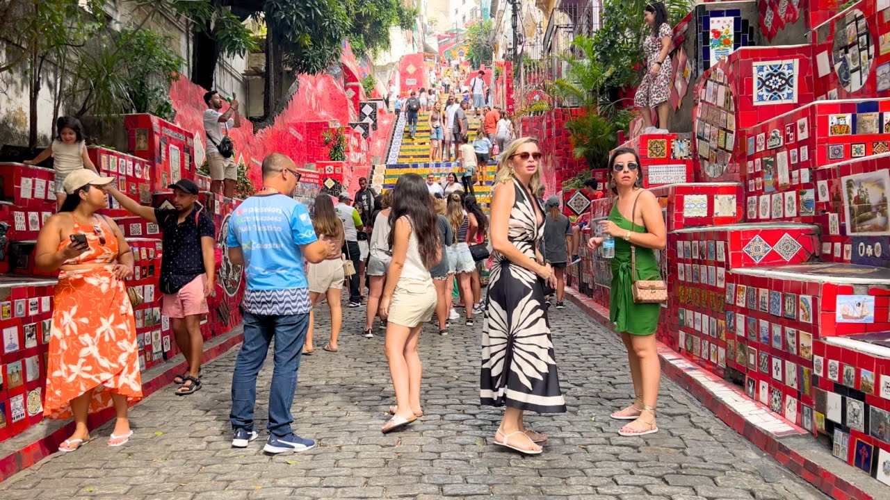 Monday Morning through the Streets of Rio de Janeiro 【4K】