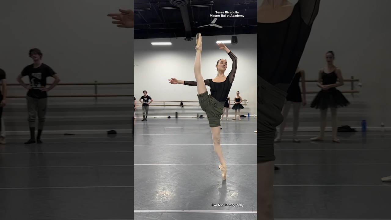 @tessa_rivadulla knows how to perform during chaos 🤣😍👏🏻 #ballet #ballerina