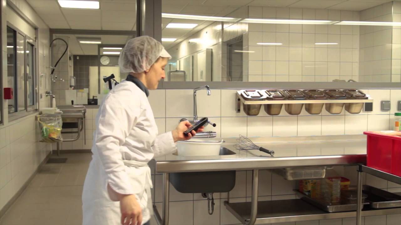 Du champ &agrave; l'assiette : circuits courts dans la restauration des coll&egrave;ges (CG67 / Gos Prod)
