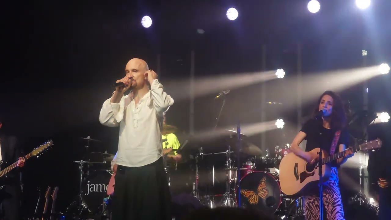 James Sometimes Encore Corn exchange O2 Academy Edinburgh Crowd singing