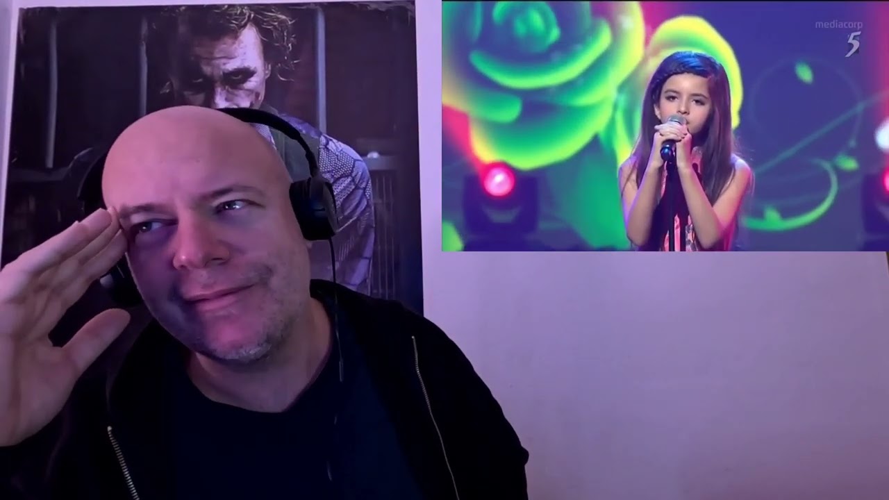 Singer reacts to Angelina Jordan - What a Diff'rence a Day Makes