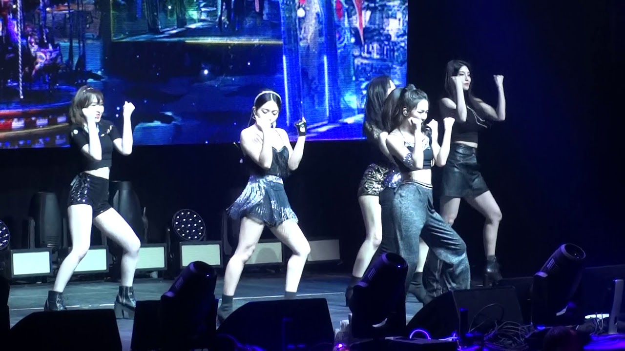 [FANCAM] 190219 Red Velvet - Ice Cream Cake Intro & Bad Boy @ Red Mare In Toronto