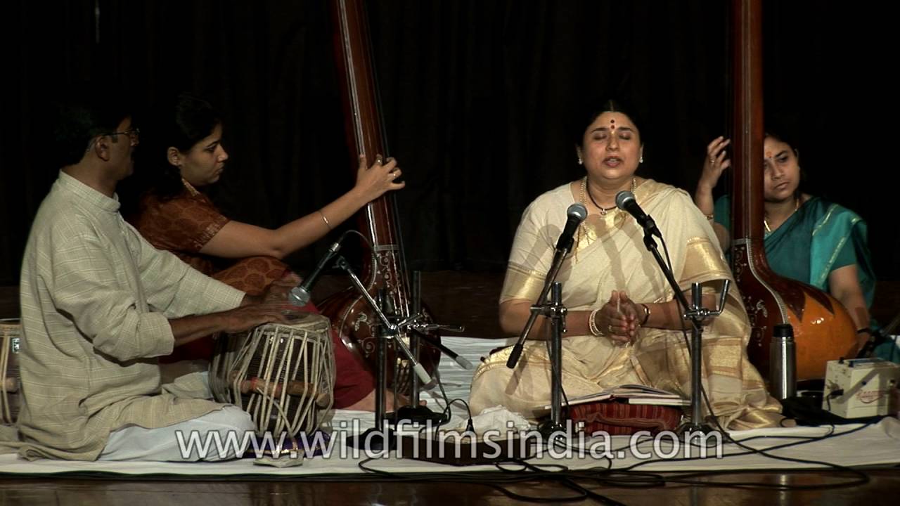 Kalapini Komkali sings Malvi folk song
