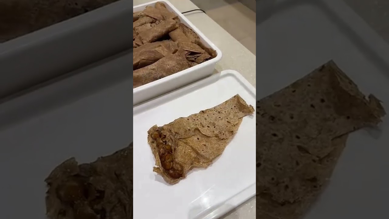 تهدد ومسك معي ما امشي كلامها 😂-يوميات وله وغاده السحيم