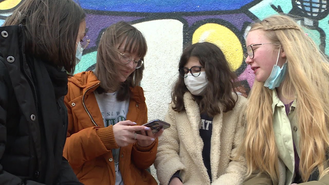 De jeunes ukrainiens scolarisés au collège Jean Vilar à Niort