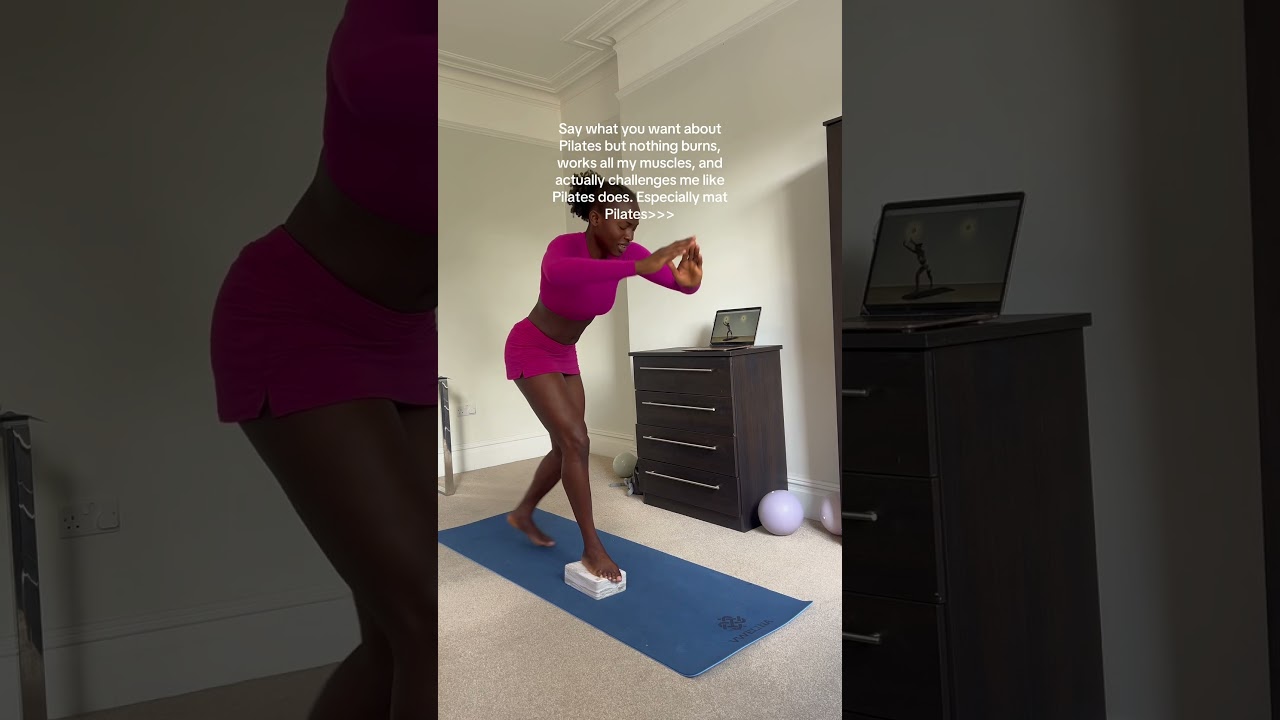 Day 13 of Pilates by Izzy 25 day challenge 🌸 those Pilates pulses kills me😅 #pilates #homeworkout