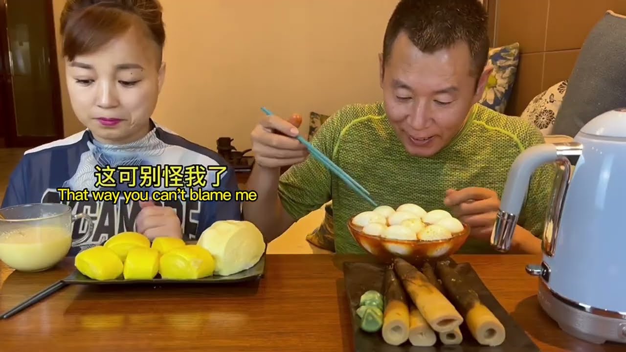 自私的人，就这样对他#eating show#eating challenge#husband and wife eating food#mukbang #funny#funnyvideo