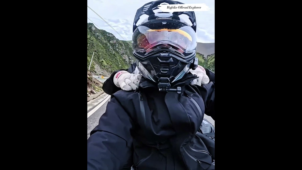Our moto trip for two&mdash;two helmets, one horizon #coupleride #advriding