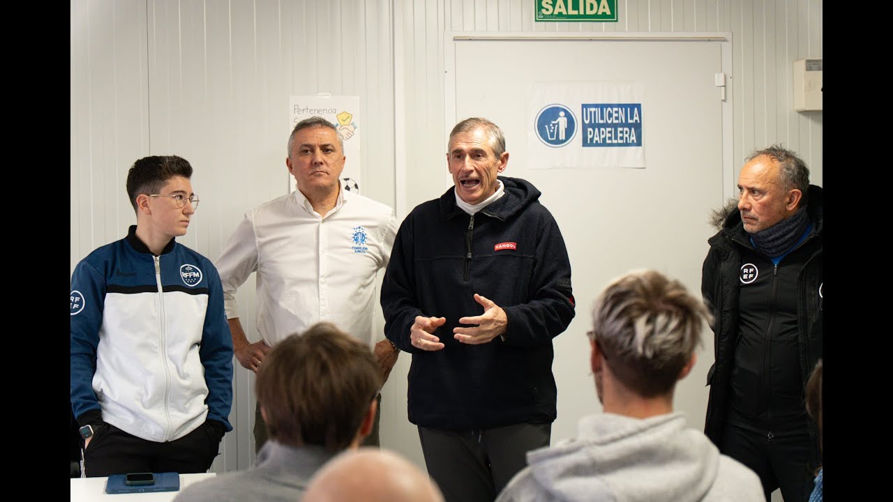 Fin de curso de fútbol sala en Dirección Deportiva con ponencias de Hamed Hakimi y Javier Triguero
