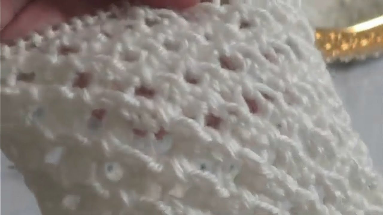 Beautiful openwork pattern and very light
