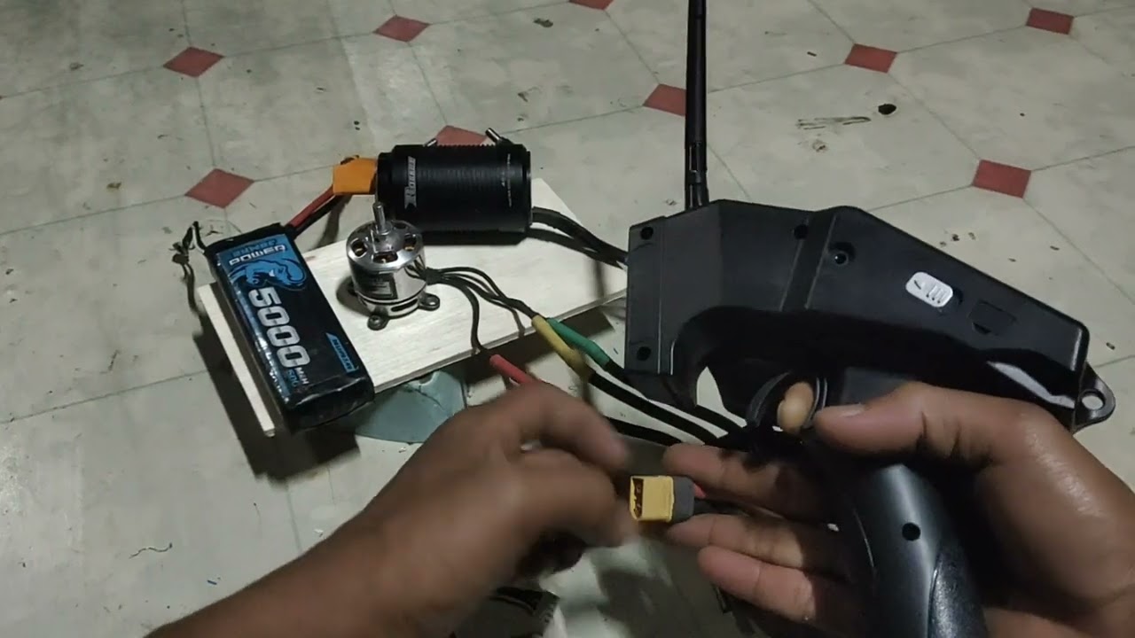 program ESC FLYCOLOR secara manual menggunakan transmiter (TX,RX).