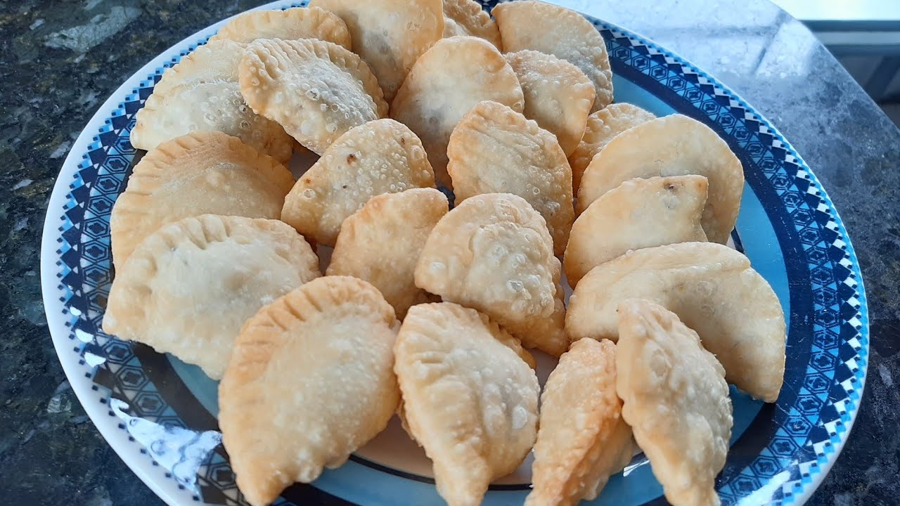 Super econômico!! Aprenda a fazer pastelzinho frito para festa!
