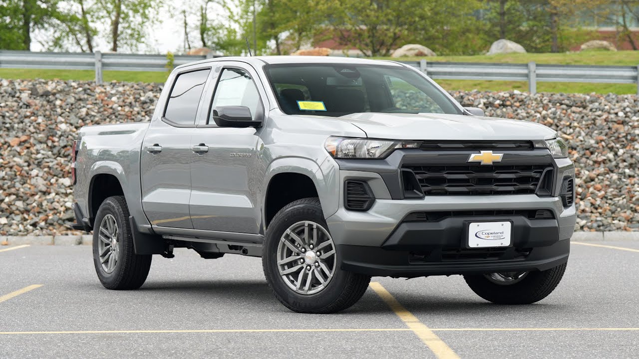 2025 Chevrolet Colorado LT Review - A BETTER Work Truck Than A Ford Ranger?