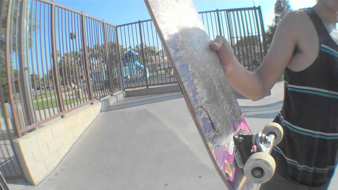 Skateboarding quick clips - Dillon Gaitan