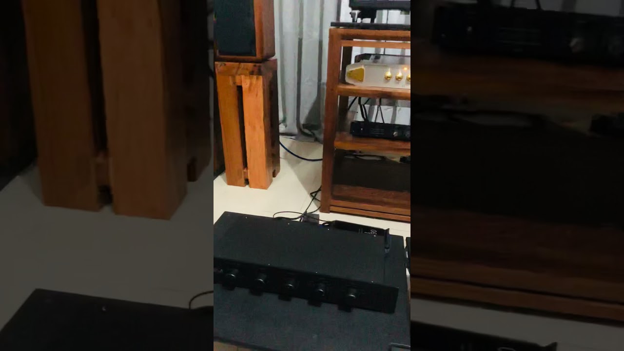 Alchemist Forseti,Metaxas Ikarus,Sonus Faber,JBL4312,White Audio Labs,Acurus,VPI Scout