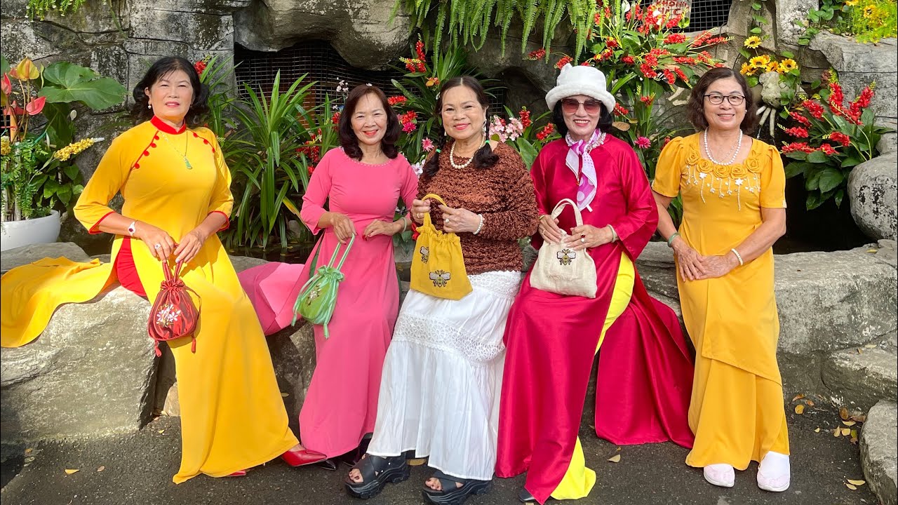 LK . Du Xuân Mùng 2 Tết Nhóm HT
