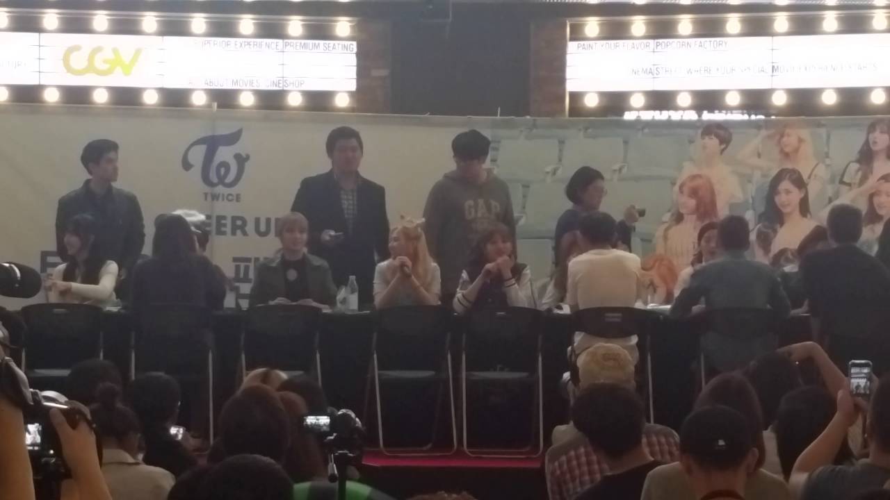 [FANCAM] 160514 트와이스 (TWICE) 4번째 팬싸인회 (IFC몰 노스 아트리움) 샤샤샤 애교