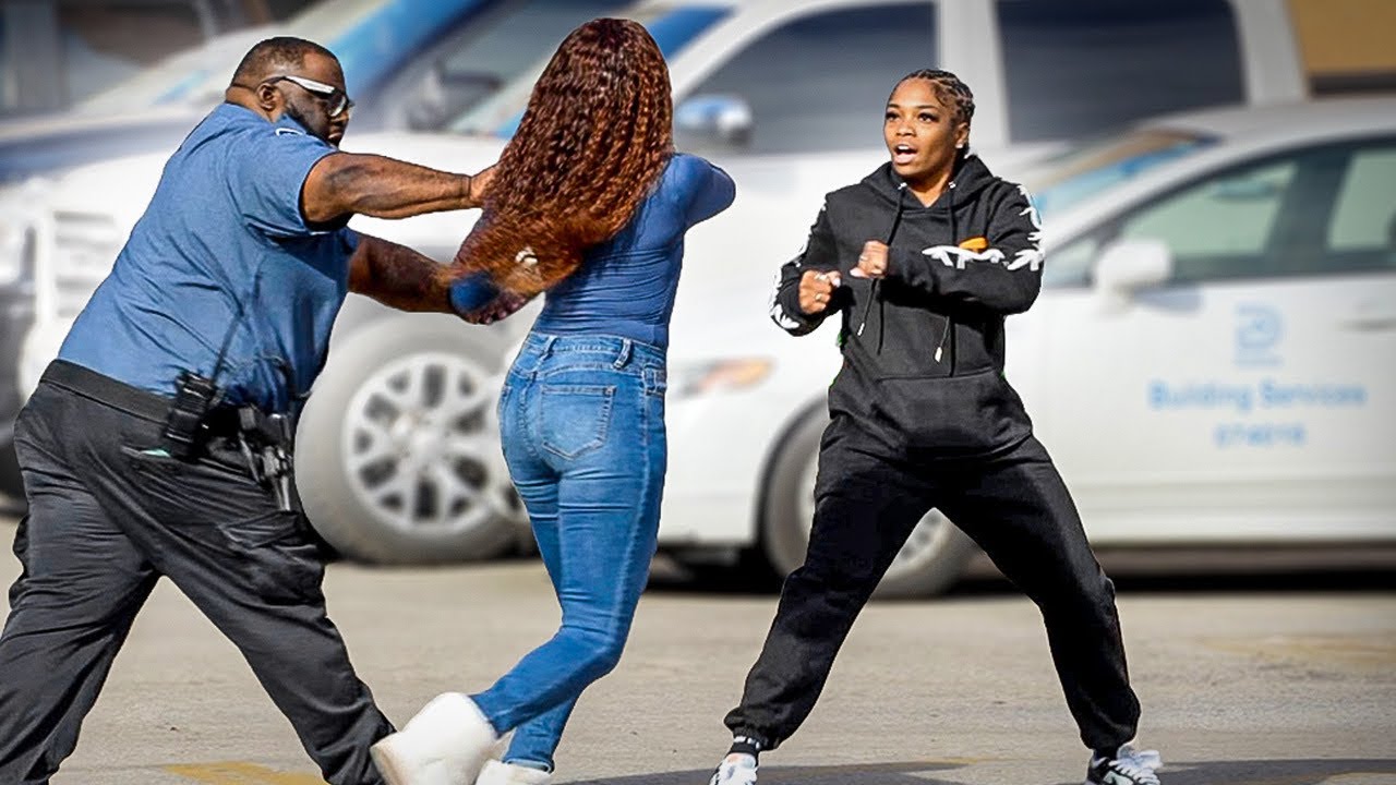 Boxing PEOPLE In The Hood! (CHRISTMAS EDITION)