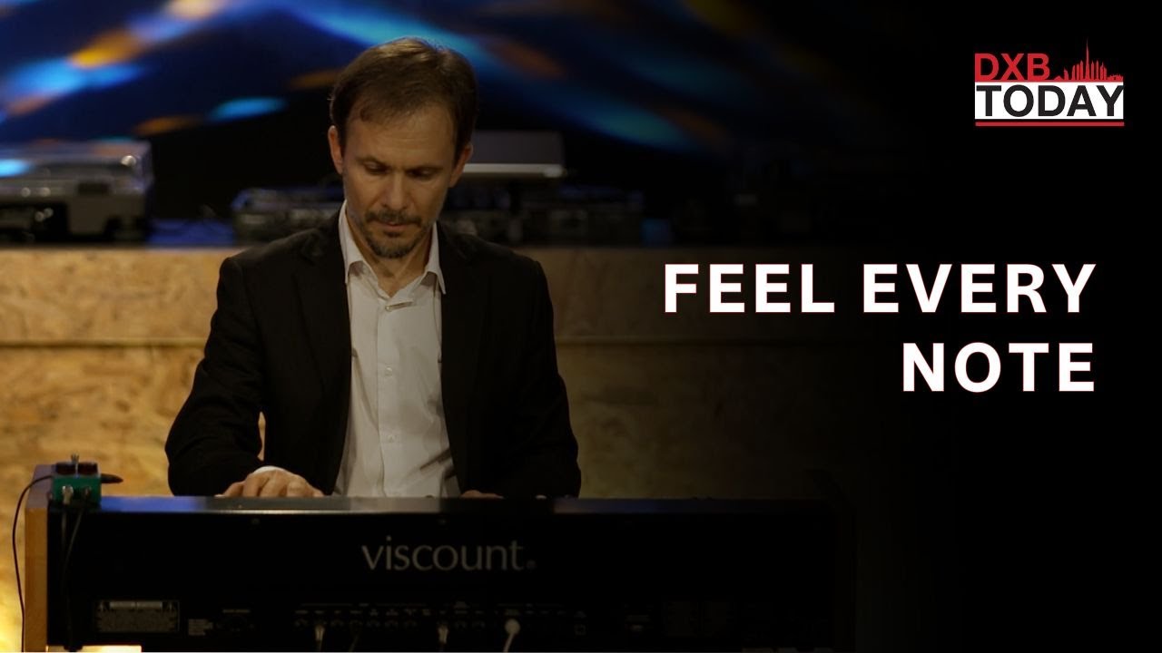 Facundo Garde Performs “Across the Bridge” on Keys in an Intimate Jazz Session