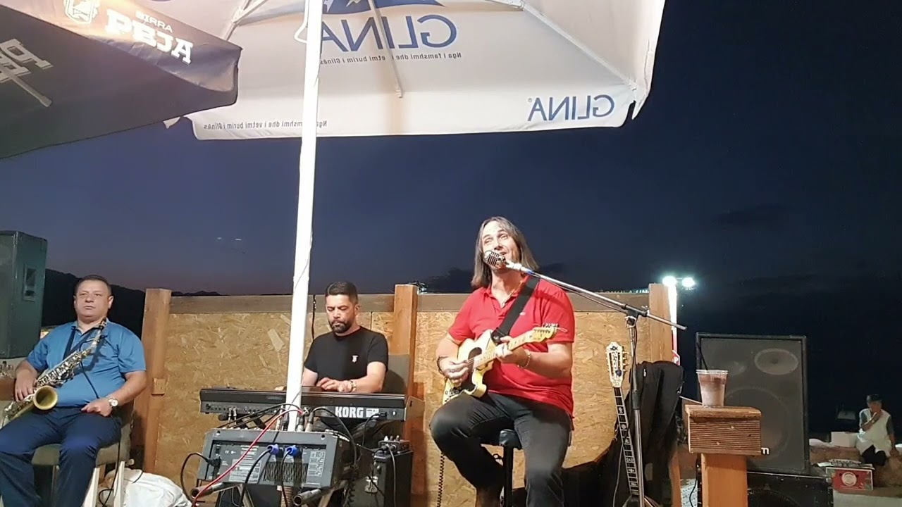 Ari Alibashi    Serenate Korçare.  kolazh  Live.... 30 m larg  gjolit ....