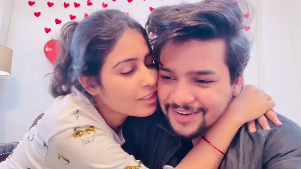 Long Distance Couple Ka best Moment 🥰 | Surprise meet with my LDR GF 😘 | Couplegoals | vishu aly