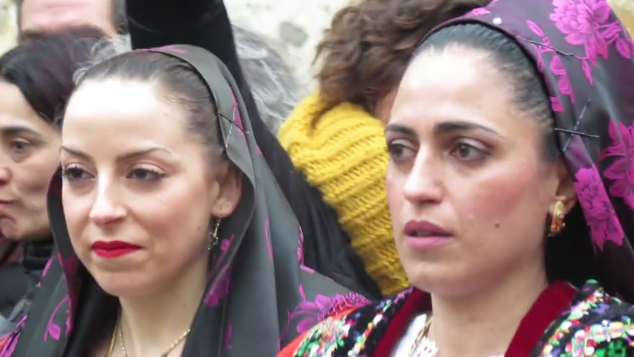 Orune-Cortes Apertas 2018-Ballo Sardo