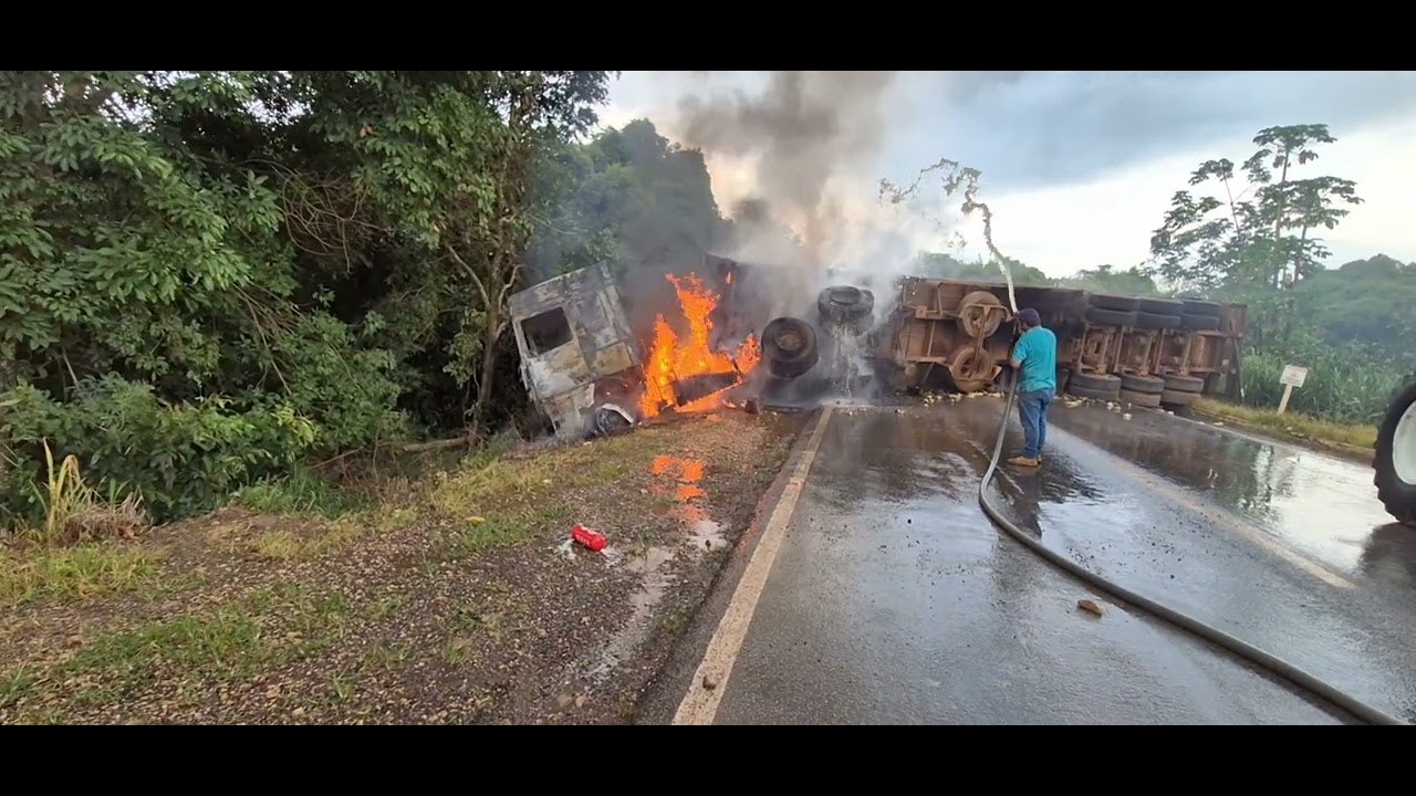 acidente caminhão pegou fogo 🔥