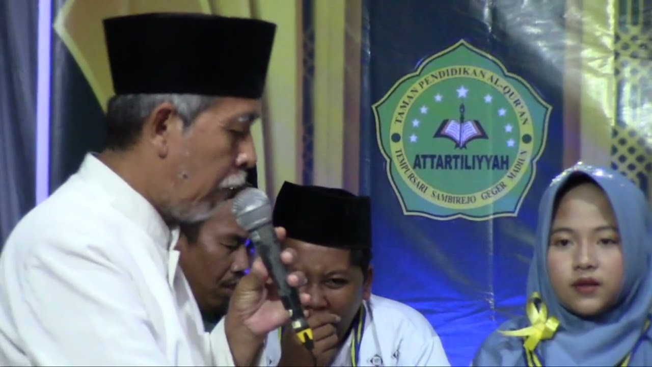 Khotmil-Qur'an dan Penyerahan Ijazah santri TPQ At-Tartiliyyah Tempursari,Sambirejo,Geger,Madiun