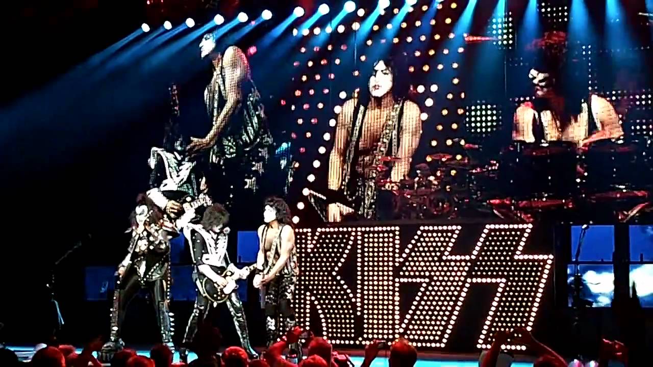 KISS - Charlotte 2010 - Detroit Rock City.MOV
